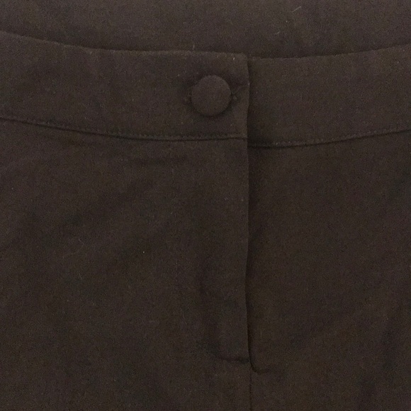 Scallop shorts - Picture 2 of 3